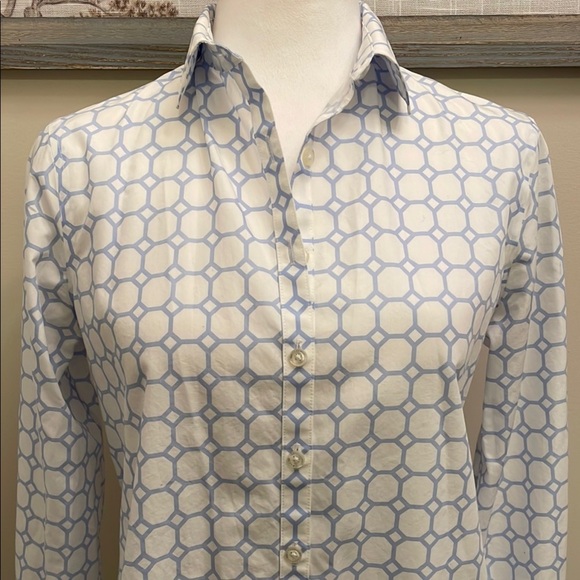 Lands' End White and Blue Fitted Long Sleeve Button Down Shirt EUC - Picture 2 of 11